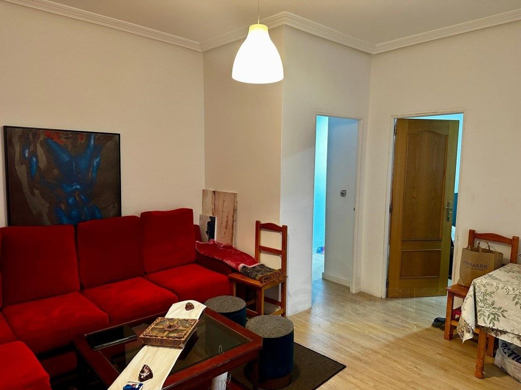 Sala d'estar de Pis en venda en  Madrid Capital