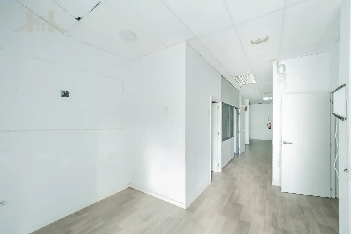 Local en venta en Avenida Olímpica, El Soto - Azorín