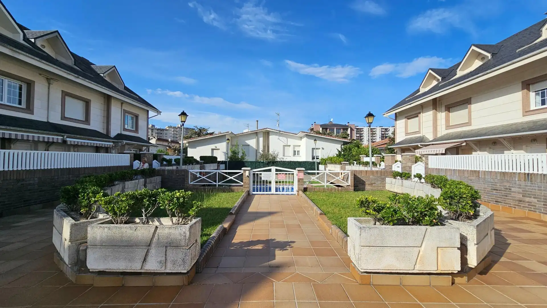 Adosado con terraza en venta en Avenida ENRIQUE MOWINCKEL
