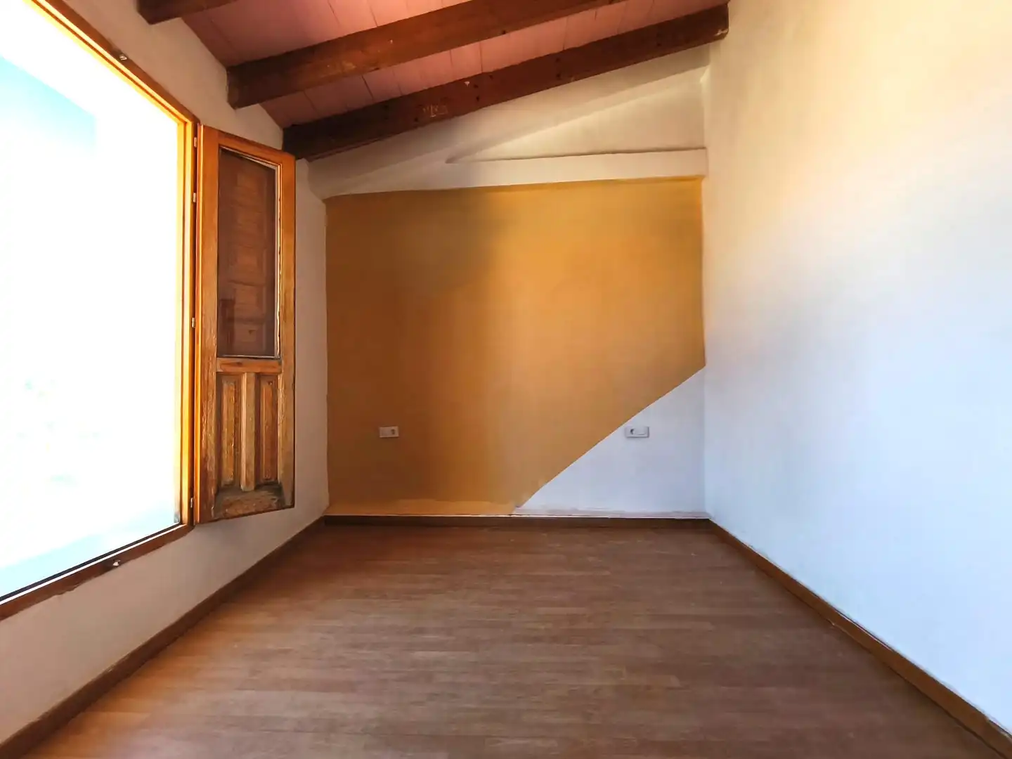 Casa adosada en venda en Ontinyent amb Balcó