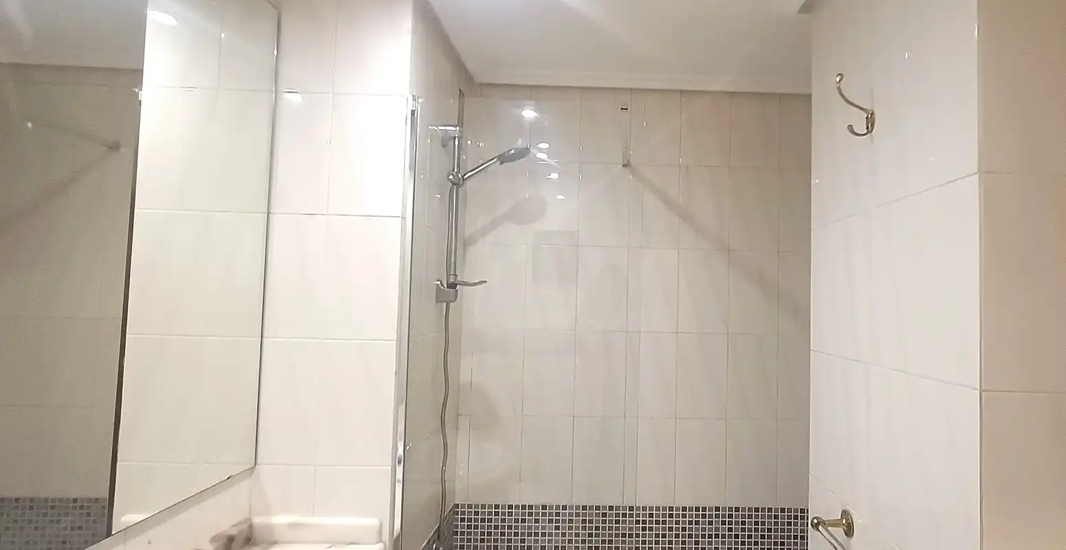 Bathroom of Flat for rent in Burlada / Burlata  with Heating, Parquet flooring and Terrace
