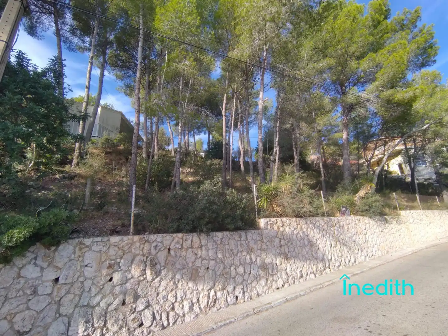 Terreny residencial en venda a Carrer Carrer del Crisantem, imagen 2