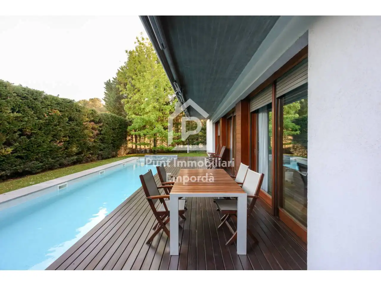 Villa con piscina in vendita a Avenida Olimpia, imagen 2