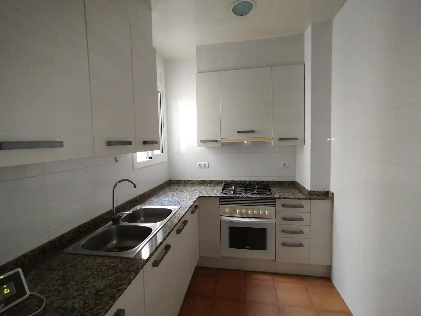 Appartamento con terrazza in vendita a Carrer del Comte Borrell, imagen 5