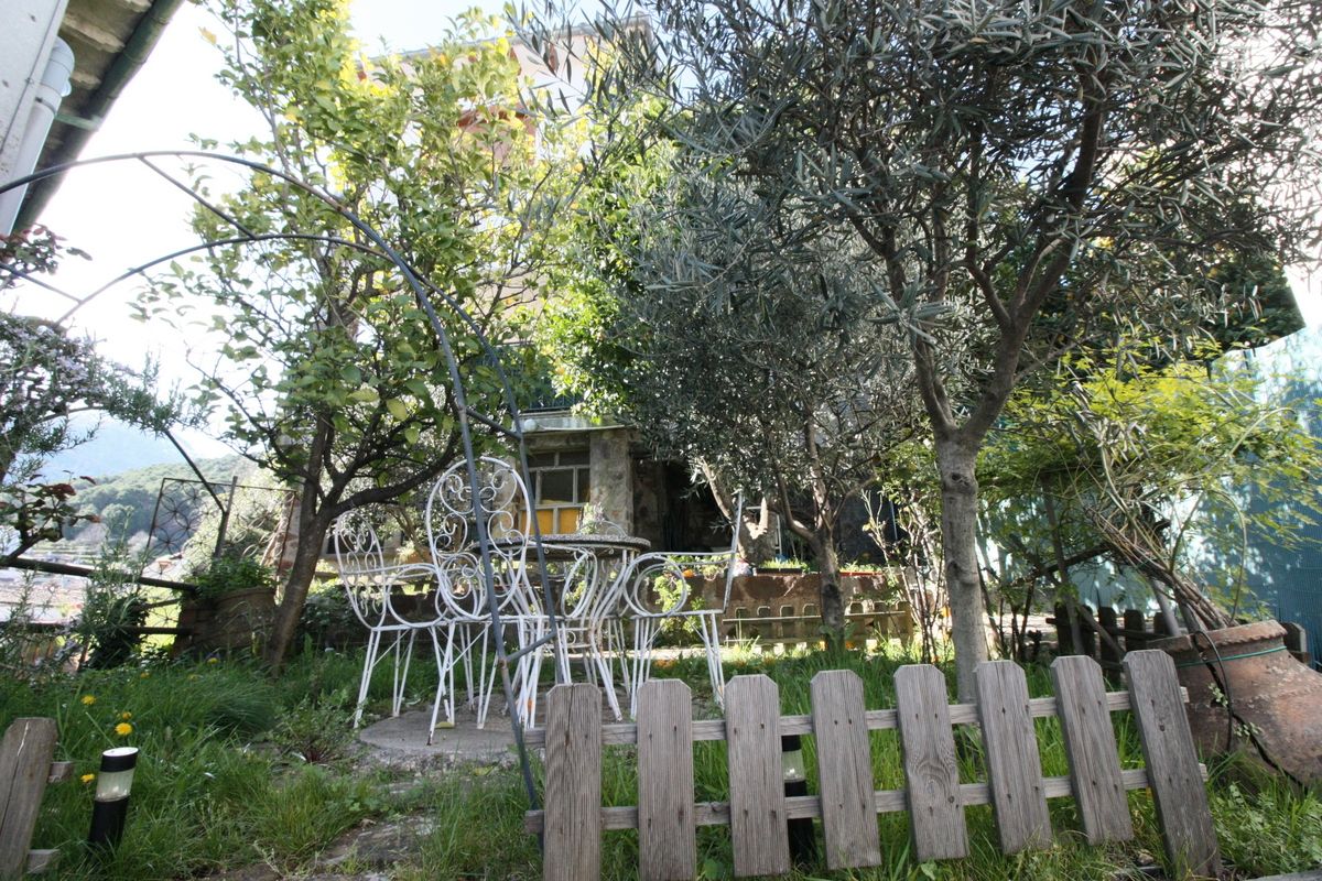 Jardí de Casa o xalet en venda en Guisando amb Calefacció, Jardí privat i Terrassa