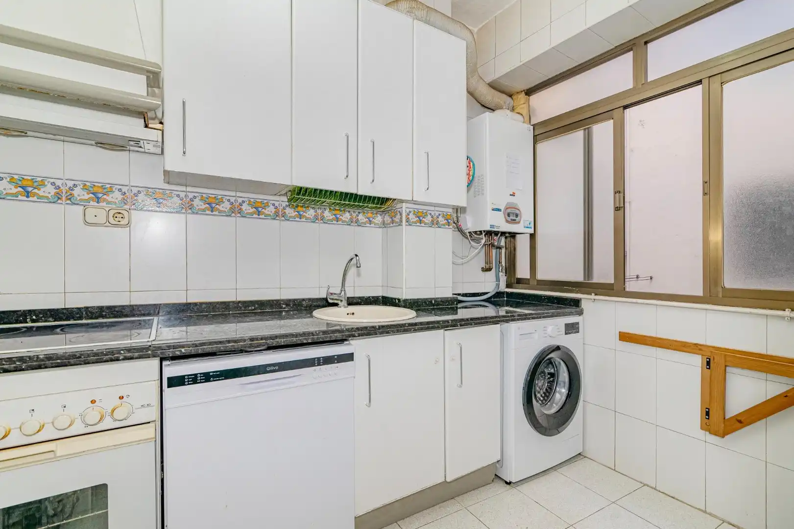 Cocina de Piso en venta en Granada con Calefacción y Amueblado