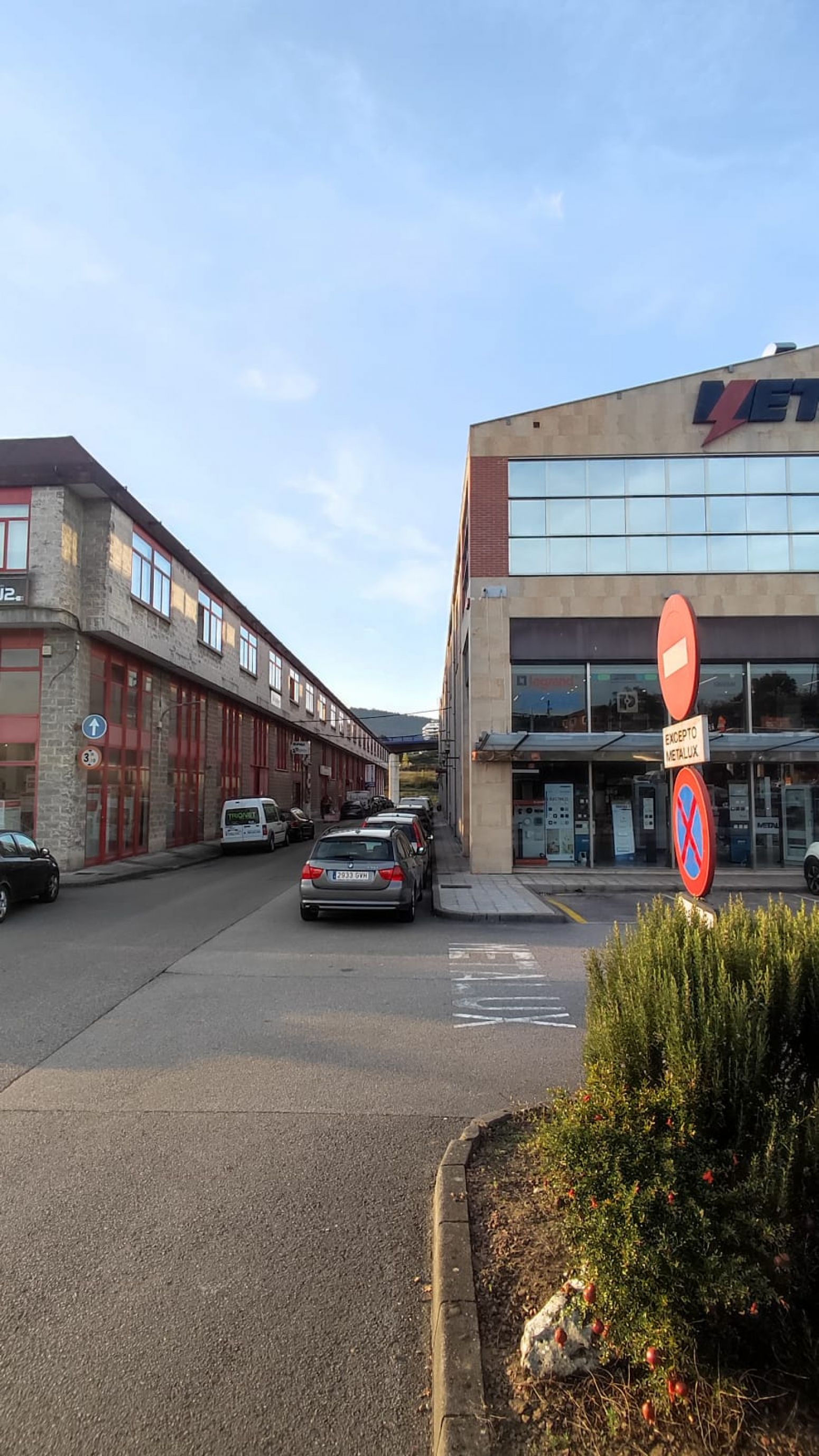 Exterior view of Industrial buildings for sale in Oviedo 