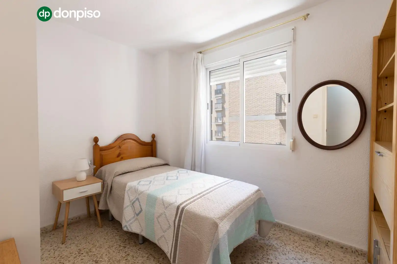 Habitación de Piso en venta en Granada con Terraza