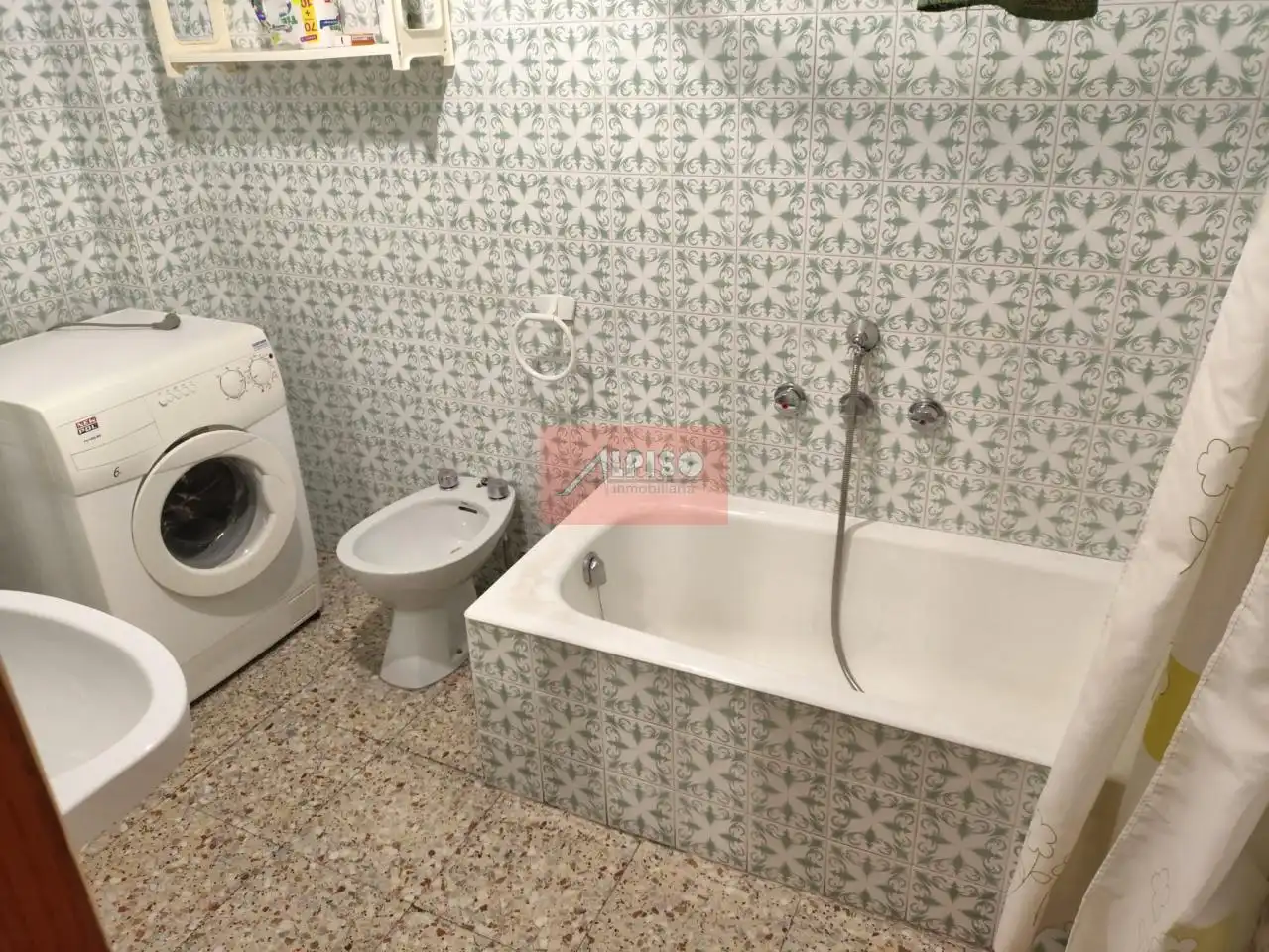 Bathroom of Flat for sale in Ourense Capital   with Heating, Storage room and Furnished