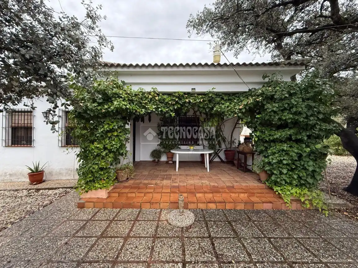 Finca rústica en venta en Los Eucaliptos, La Carlota