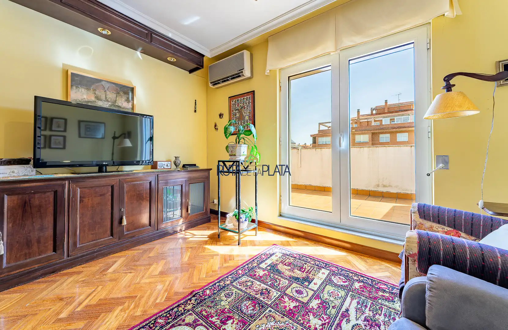 Living room of Attic for sale in Zamora Capital   with Air Conditioner, Heating and Parquet flooring