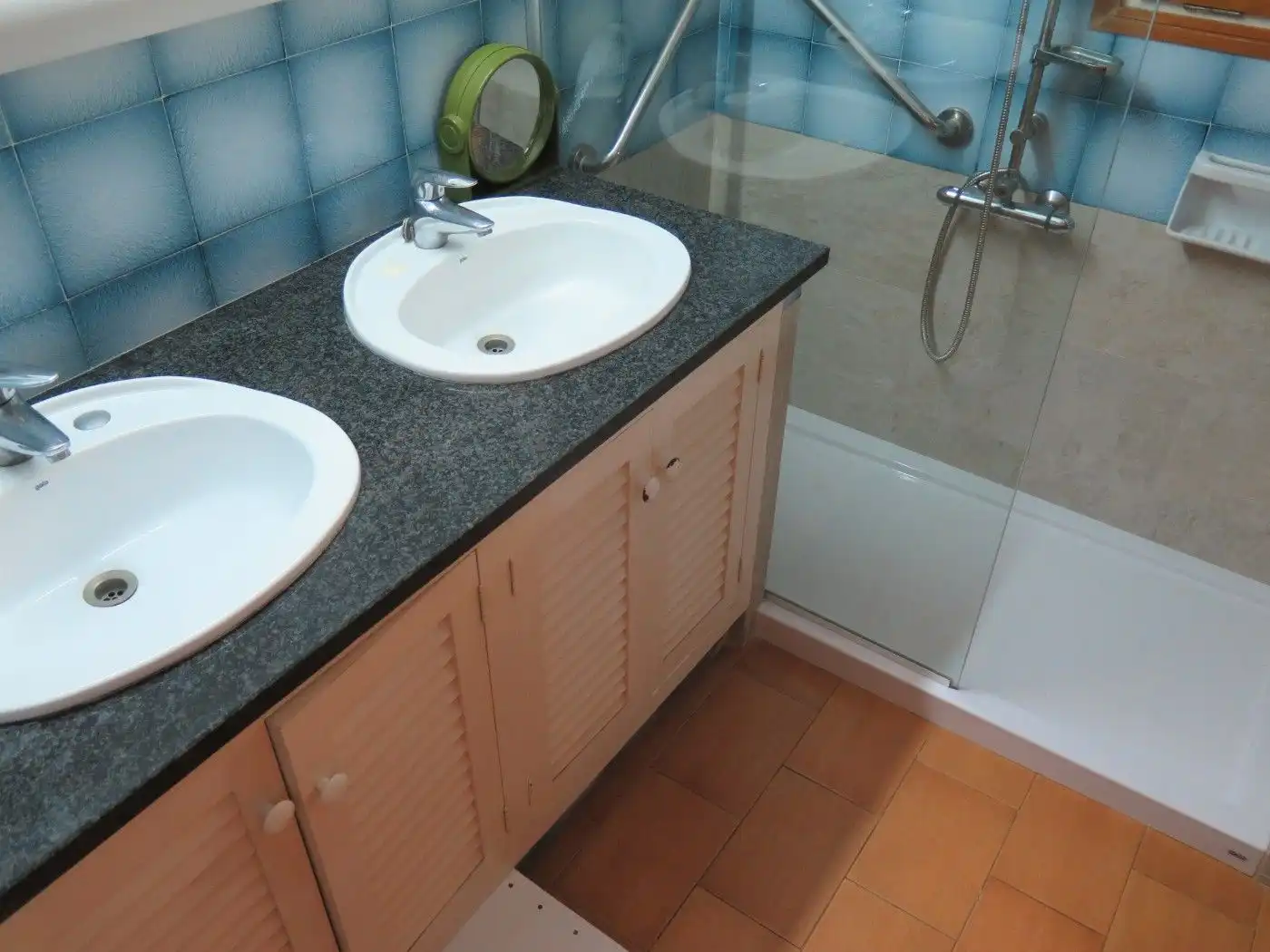 Bathroom of Houses for sale in L'Escala  with Air Conditioner, Heating and Private garden