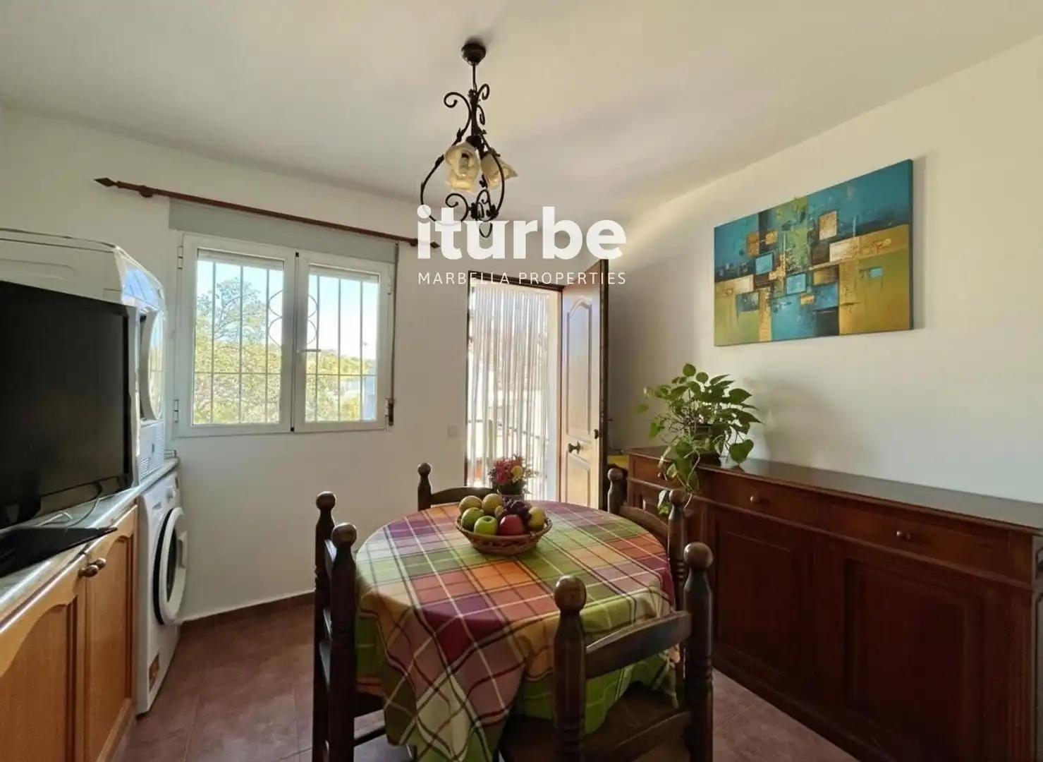 Vista exterior de Casa adosada en venta en Marbella con Aire acondicionado, Terraza y Horno