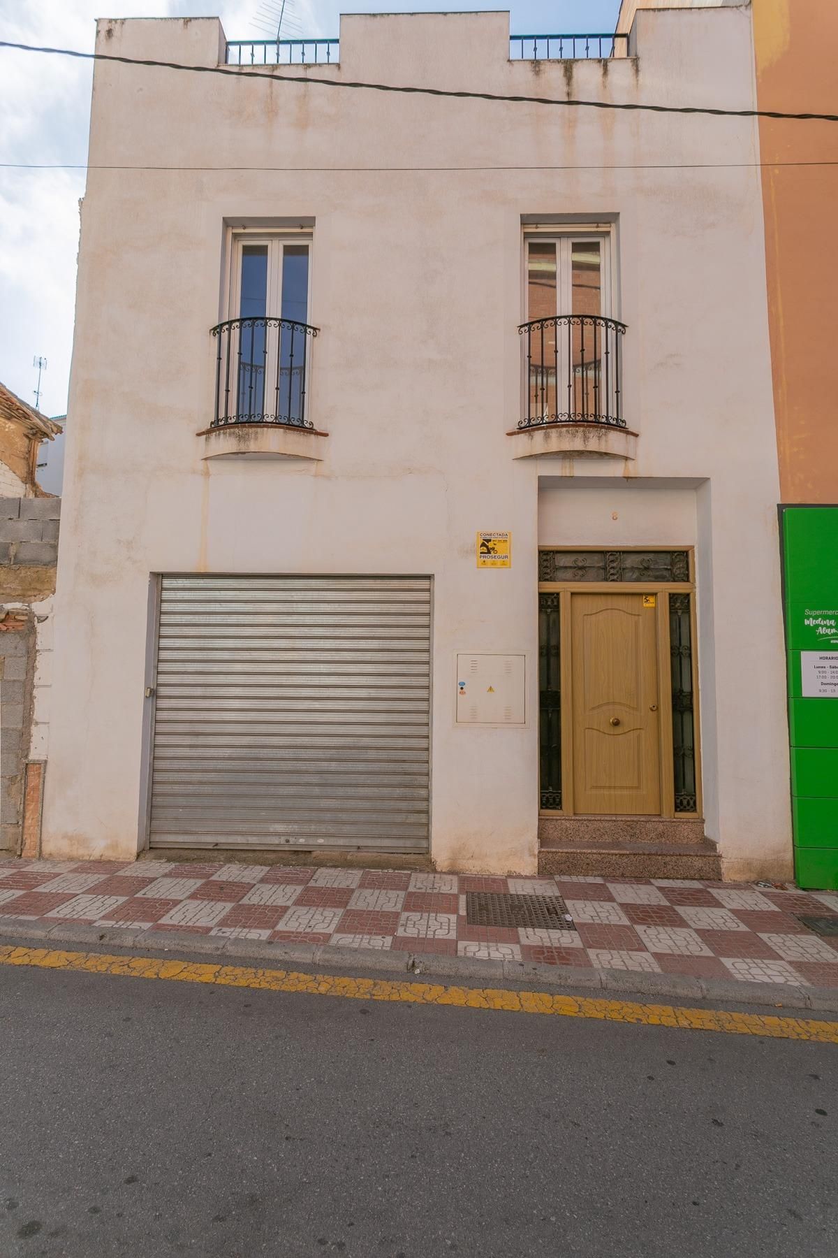 Exterior view of House or chalet for sale in Pinos Puente  with Terrace and Balcony