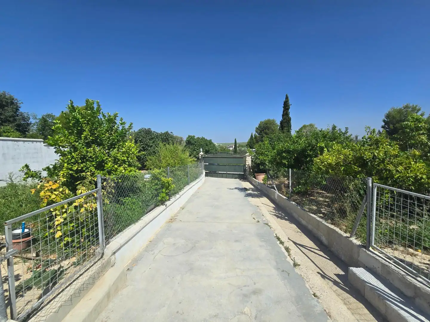Vista exterior de Casa o chalet en venta en Aguilar de la Frontera con Aire acondicionado, Jardín privado y Trastero