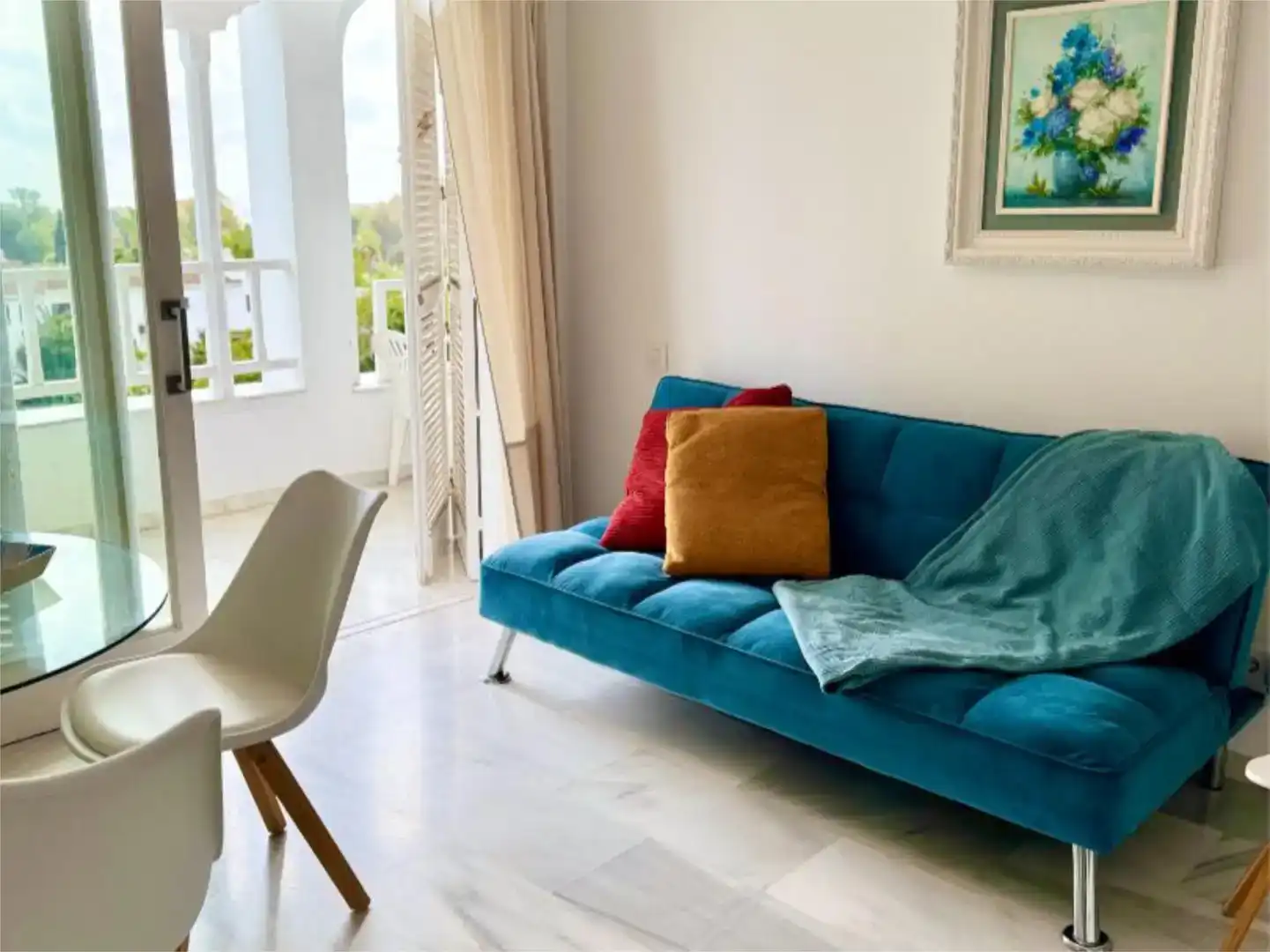 Sala d'estar de Apartament de lloguer en Marbella amb Aire condicionat, Piscina i Balcó