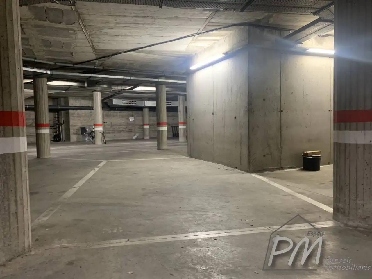 Parking de Garaje de alquiler en Girona Capital