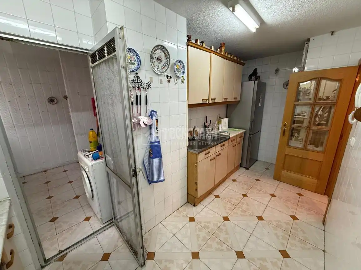 Cocina de Piso en venta en Madrid con Calefacción