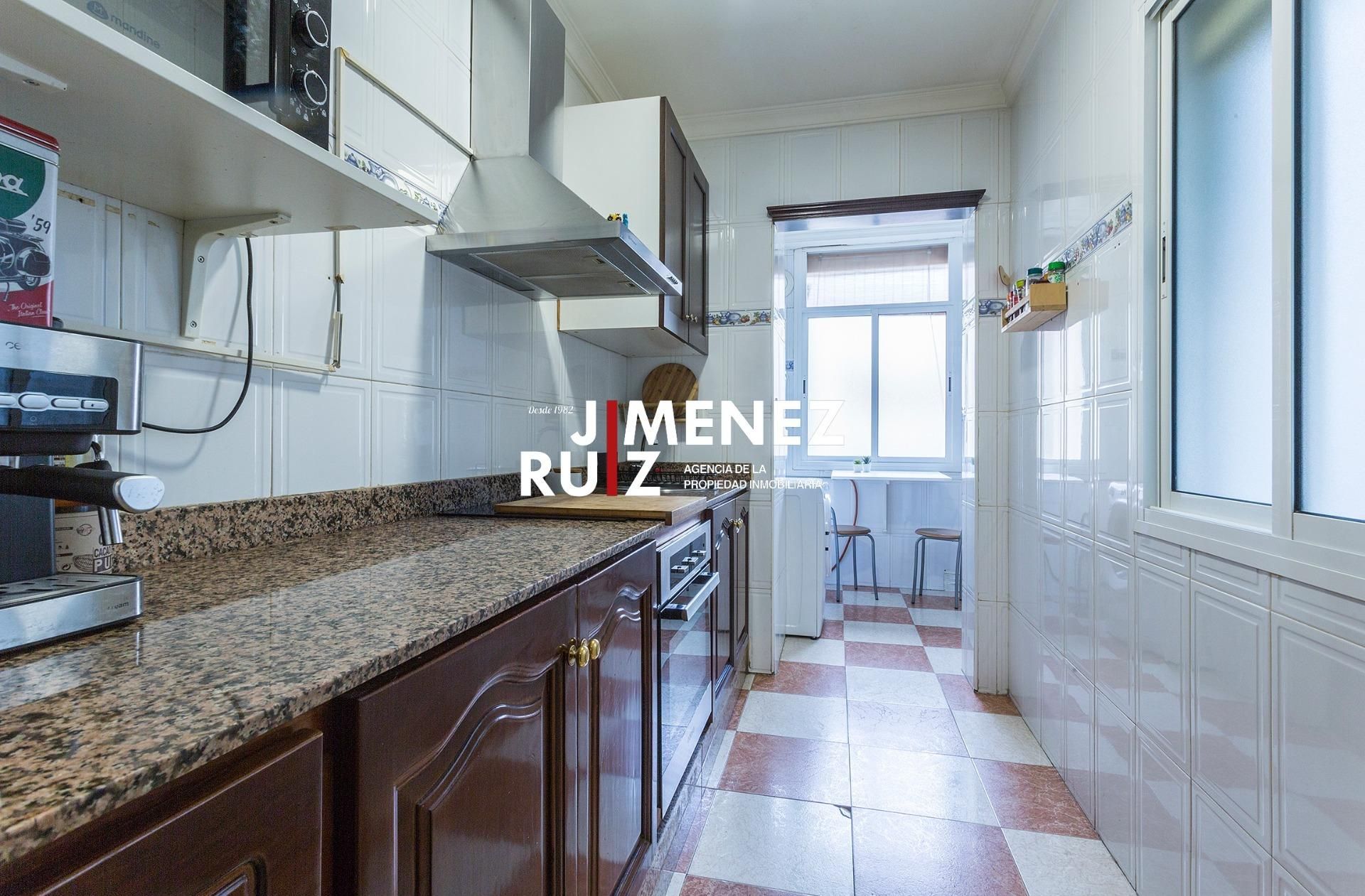 Kitchen of Flat for sale in El Puerto de Santa María  with Air Conditioner