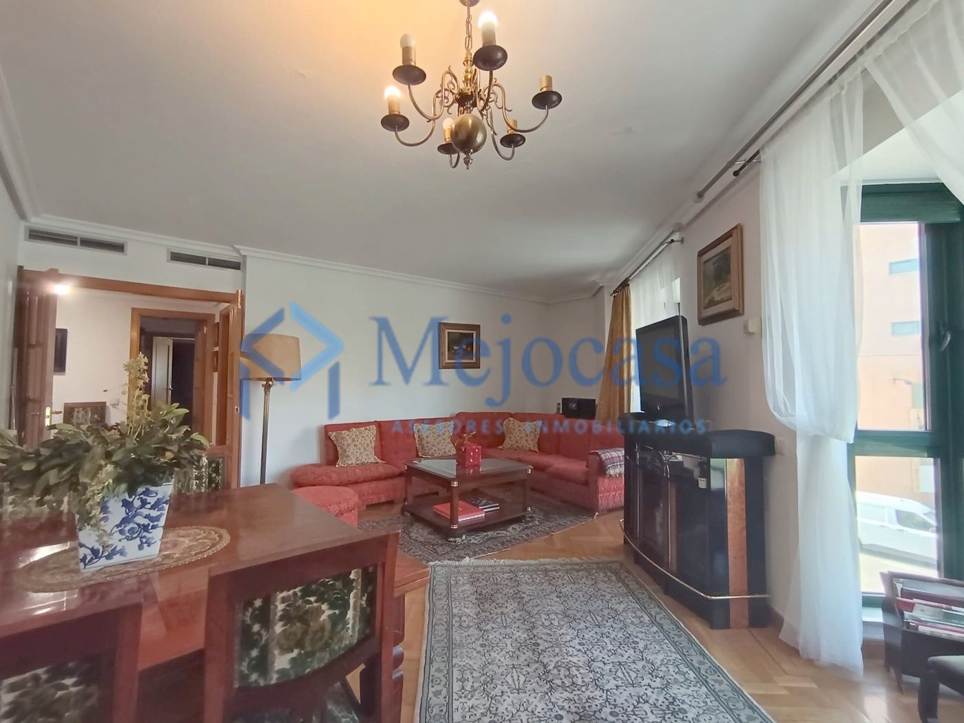 Living room of Flat for sale in  Madrid Capital  with Air Conditioner, Heating and Private garden