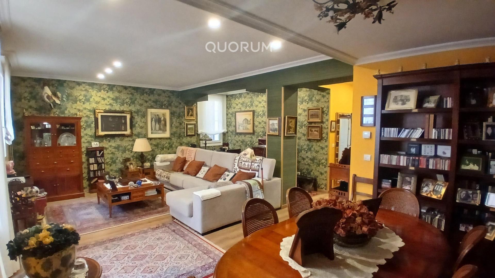 Living room of Flat for sale in Bilbao   with Heating, Terrace and Storage room