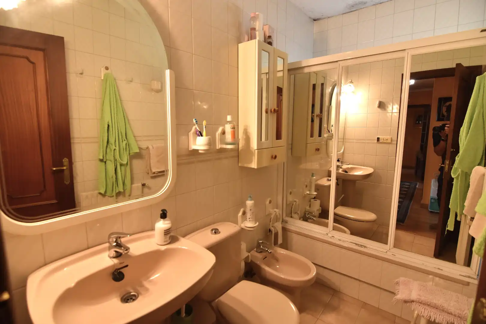Baño de Casa o chalet en venta en Oleiros con Calefacción, Jardín privado y Parquet