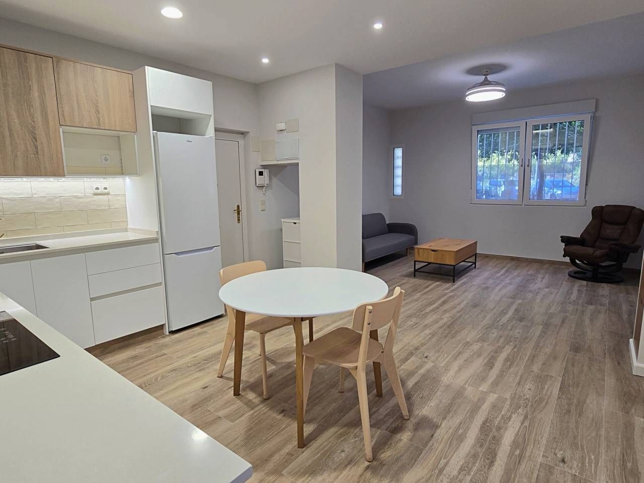 Living room of Flat to rent in  Valencia Capital  with Terrace and Furnished