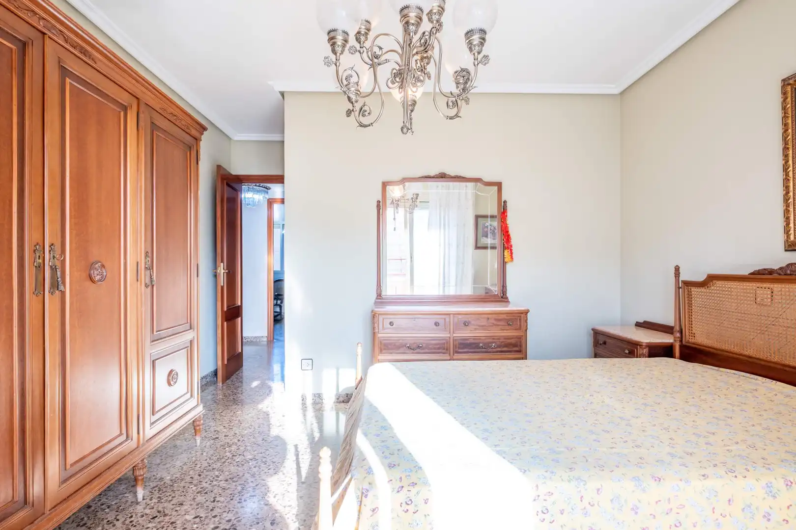 Bedroom of Flat for sale in Zaragoza  with Heating, Terrace and Storage room