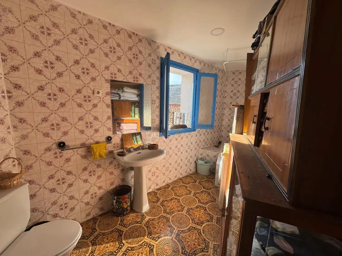 Bany de Finca rústica en venda en Brea de Aragón amb Calefacció, Terrassa i Traster