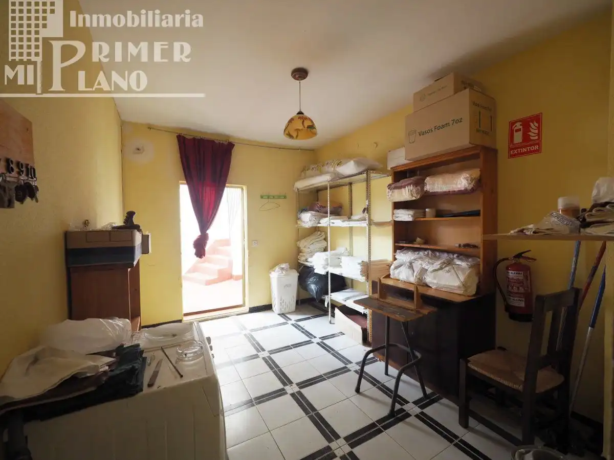 Cocina de Edificio en venta en La Solana  