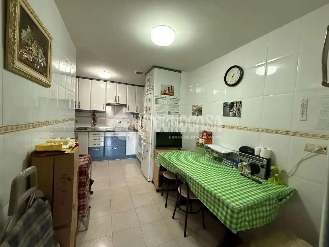 Kitchen of Flat for sale in Coslada  with Air Conditioner, Heating and Storage room