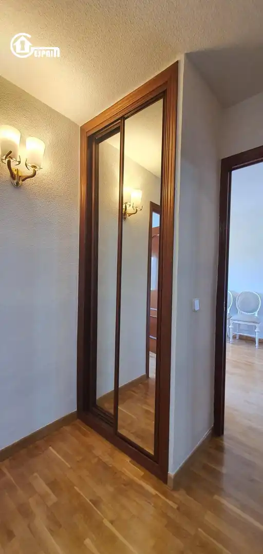 Piso en venta en Madrid con Calefacción y Parquet