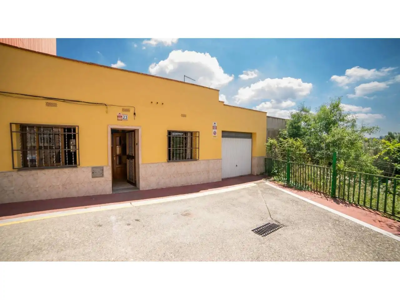 Exterior view of Houses for sale in Sant Quirze del Vallès  with Heating, Private garden and Terrace