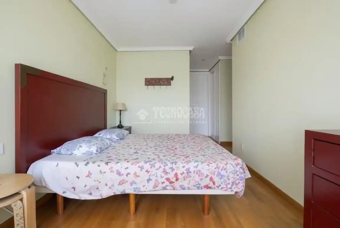 Bedroom of Flat for sale in Las Rozas de Madrid  with Air Conditioner, Heating and Storage room