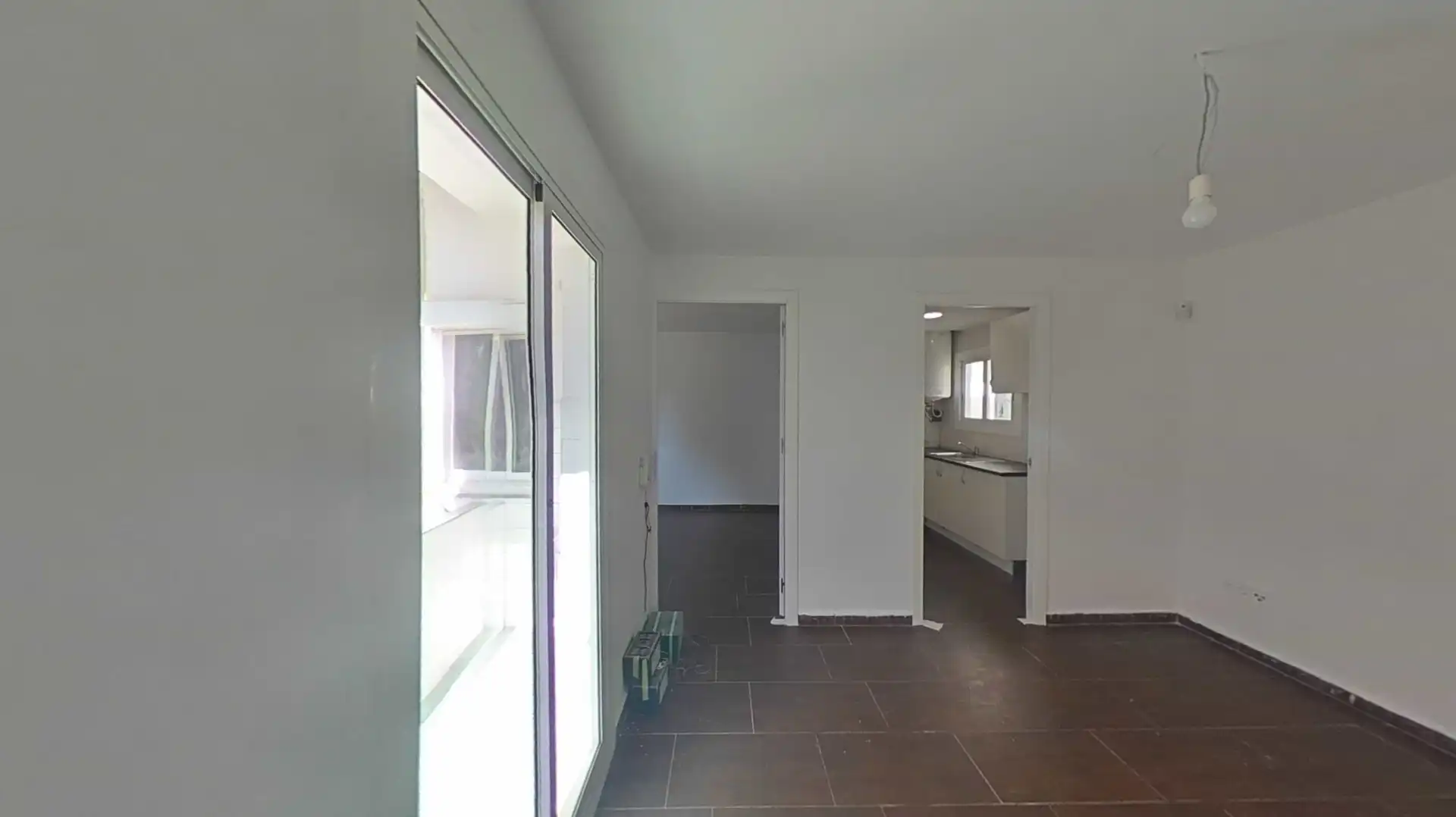 Piso en venta en L'Hospitalet de Llobregat con Balcón