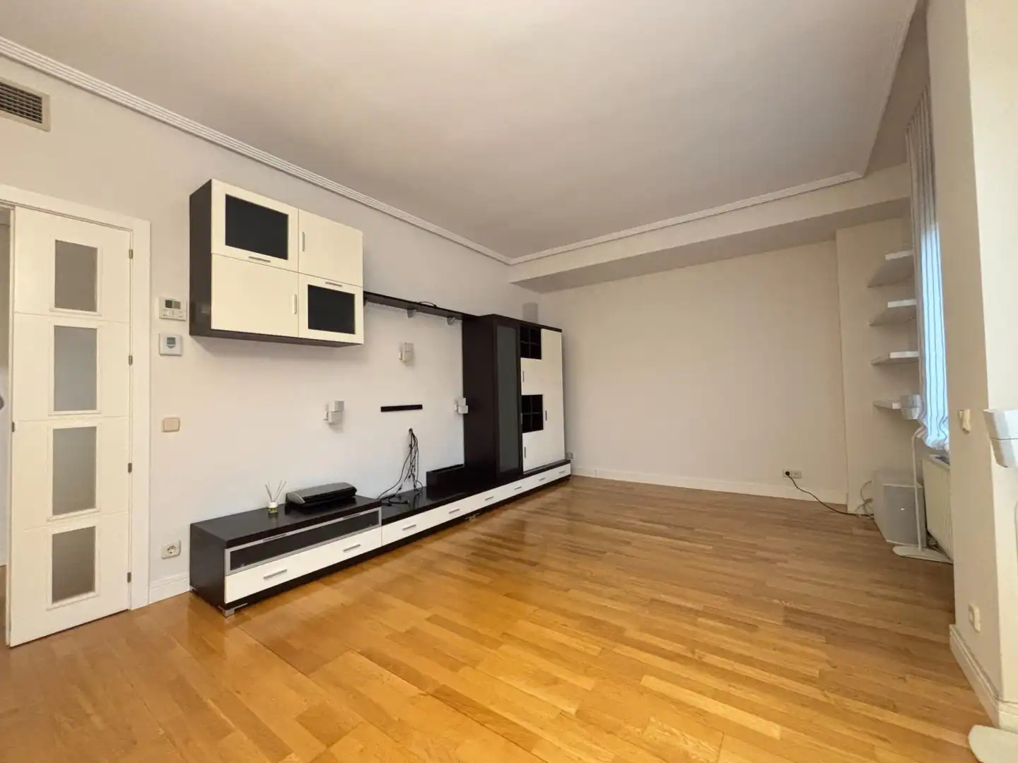 Wohnzimmer von Wohnung zur Miete in Hortaleza