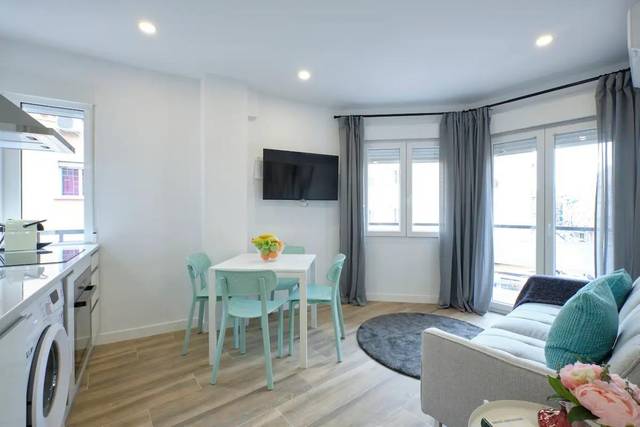 Edificio en Venta en Glorieta de Cadiz en Almendrales