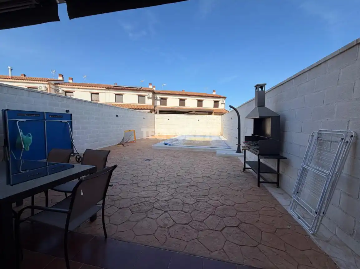 Terrace of Detached homes for sale in Alcaudete de la Jara  with Air Conditioner, Private garden and Swimming Pool