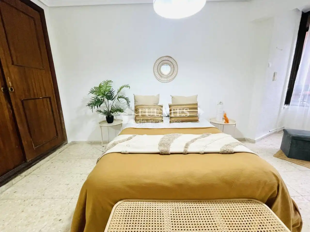Habitación de Piso en venta en Alicante / Alacant con Aire acondicionado y Terraza