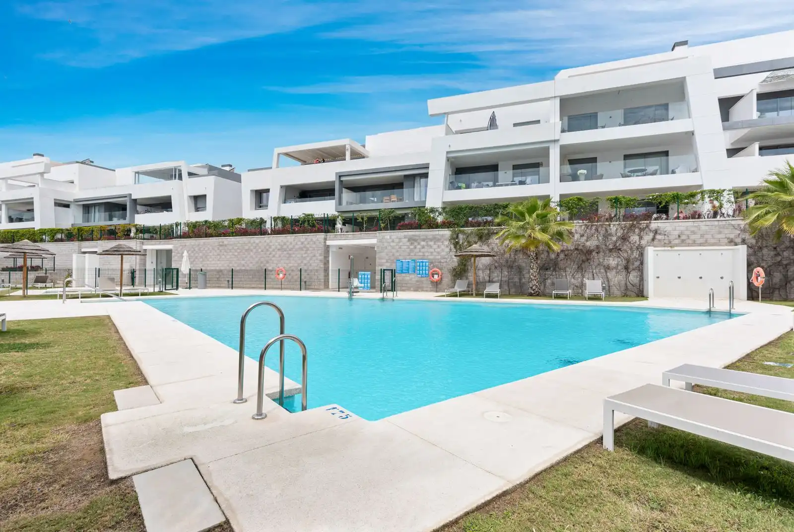 Àtic amb piscina en venda a Estepona Pueblo, imagen 25