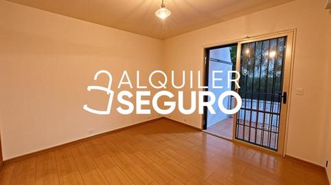 Photo 3 of Flat to rent in De Manuel Uribe, Atalaya,  Madrid Capital
