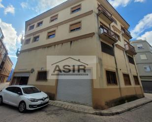 Vista exterior de Local en venda en Alzira