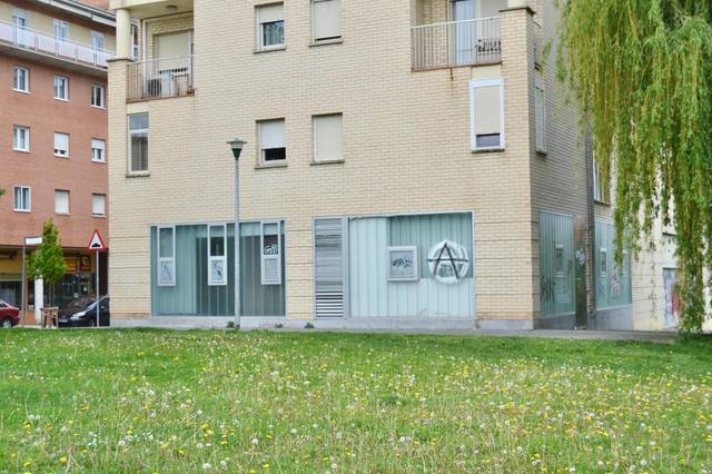 Local comercial en Venta en Calle Calle del Concejo de Olaz en Mendillorri