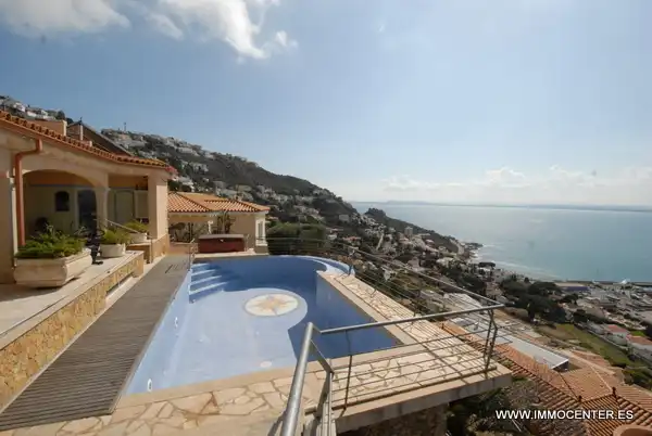 Casa o chalet en venta en Almadrava - Canyelles - Puig-Rom