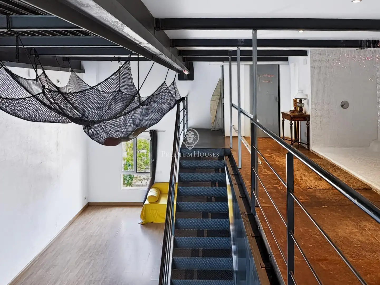 Wohnung zum Verkauf in Barcelona mit Klimaanlage