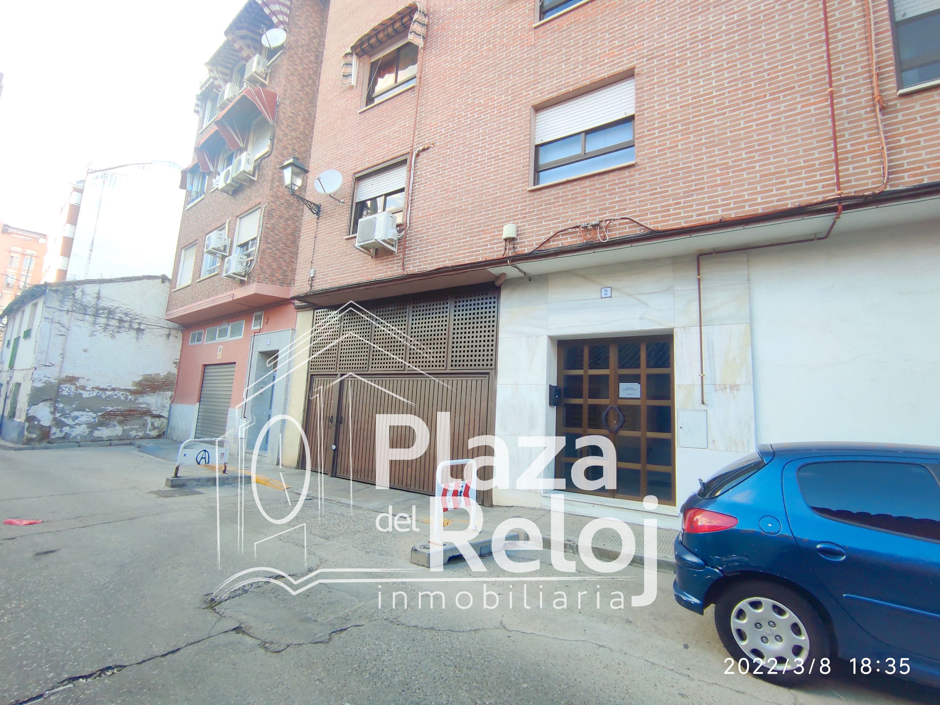 Exterior view of Garage for sale in Talavera de la Reina
