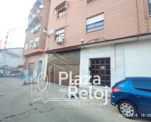 Exterior view of Garage for sale in Talavera de la Reina