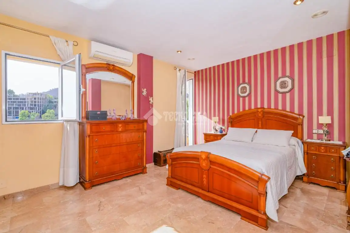 Bedroom of Houses for sale in Cenes de la Vega  with Terrace and Swimming Pool