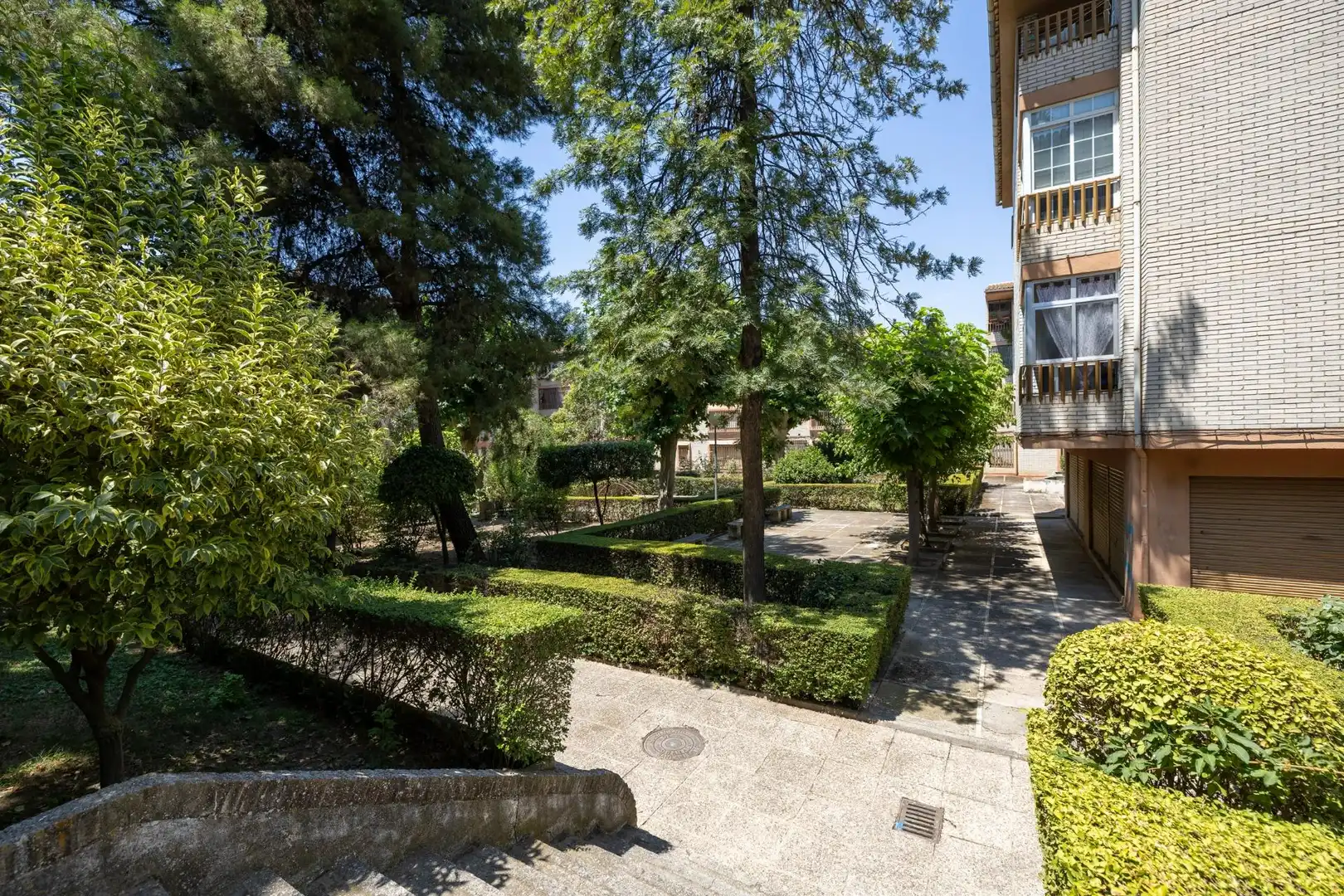 Jardí de Apartament en venda en Granada