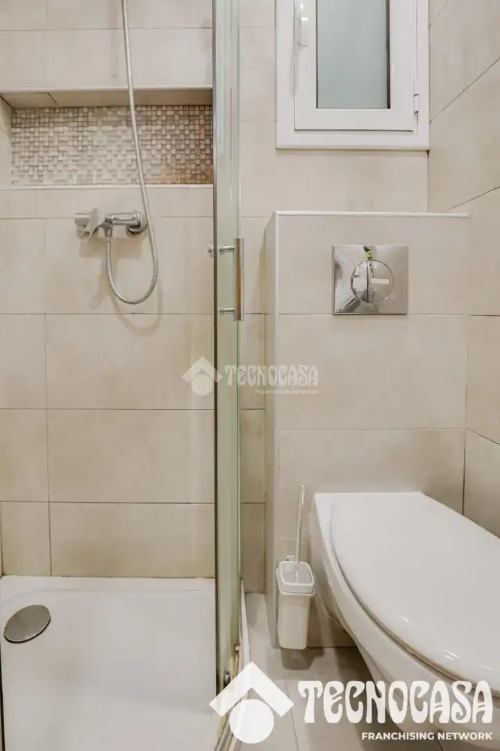 Baño de Piso en venta en Barcelona con Calefacción y Parquet